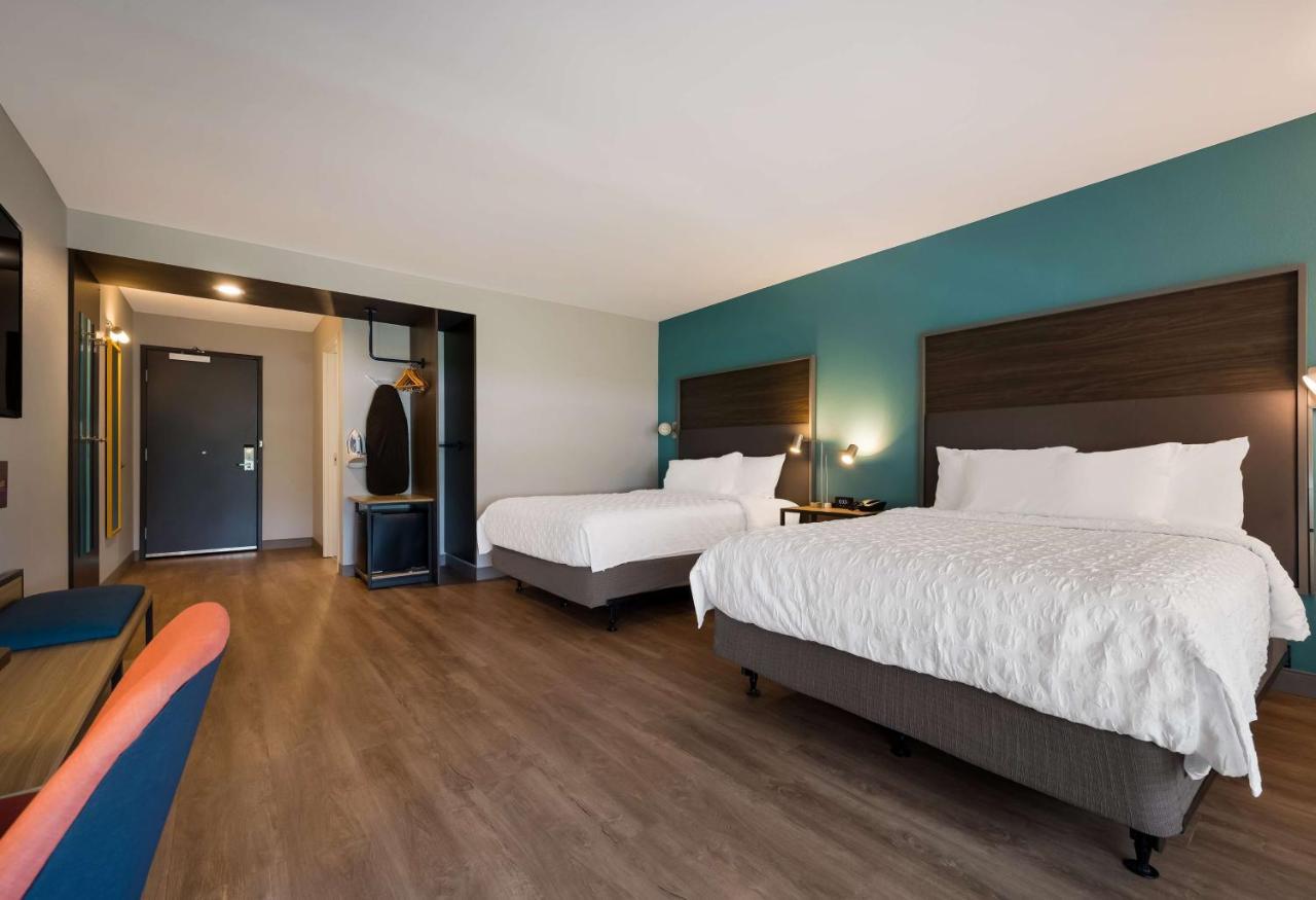 Tru By Hilton Novi Detroit Hotel Bagian luar foto