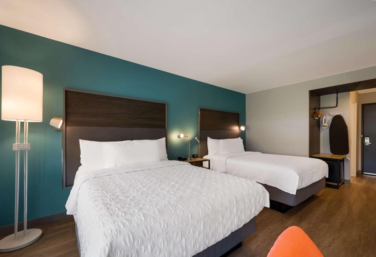 Tru By Hilton Novi Detroit Hotel Bagian luar foto