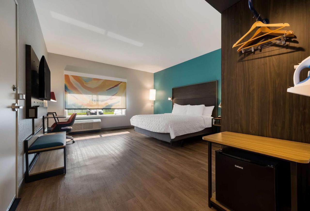 Tru By Hilton Novi Detroit Hotel Bagian luar foto