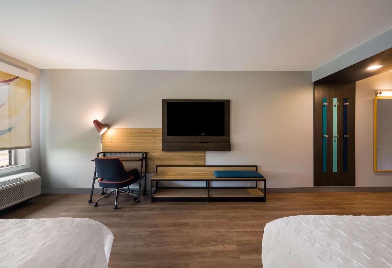 Tru By Hilton Novi Detroit Hotel Bagian luar foto