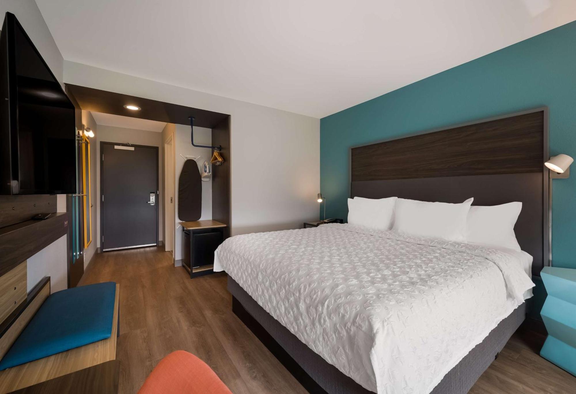 Tru By Hilton Novi Detroit Hotel Bagian luar foto